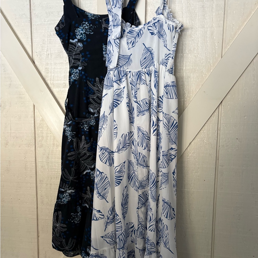 Dress bundle ! Elegant Blue and White Leaf Print Dress and  navy flower print